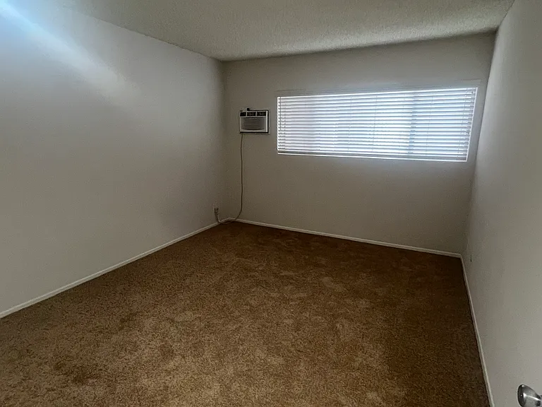 Quakertown Terrace Apts. — Photo 9