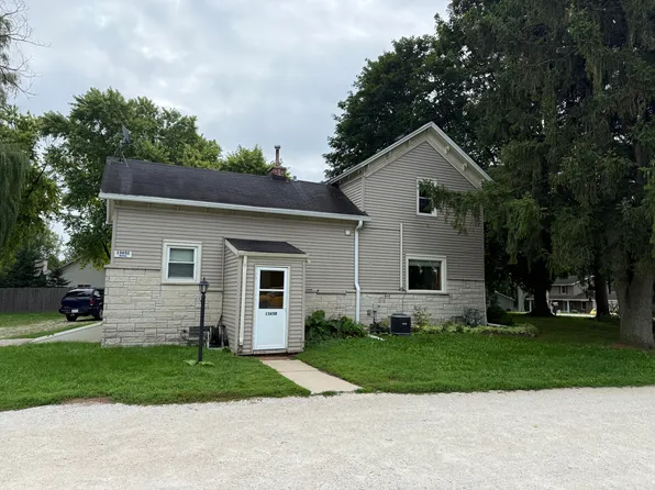 S70W13650 Tess Corners Dr #50, Muskego, WI 53150