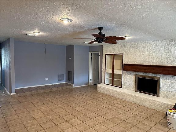 5th image of 16610 La Avenida Dr