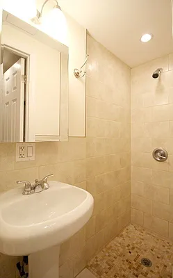 Rented by Elite NY Holdings | media 22