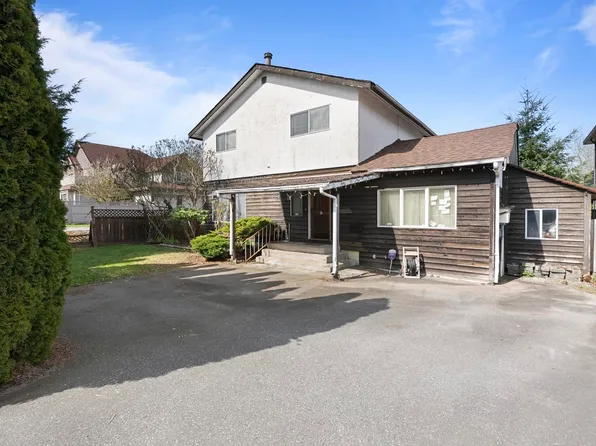12945 64th Ave, Surrey, BC V3W 1X4