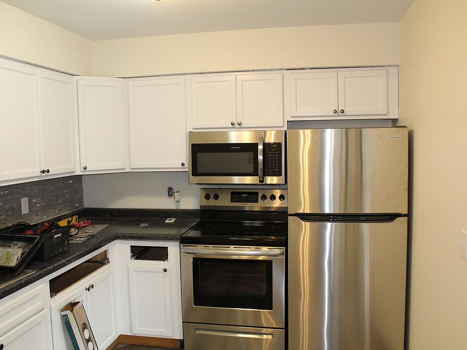 1st image of 1108 Oakcrest St #10982292