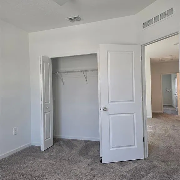 3330 Laurent Loop #3330 — Photo 7
