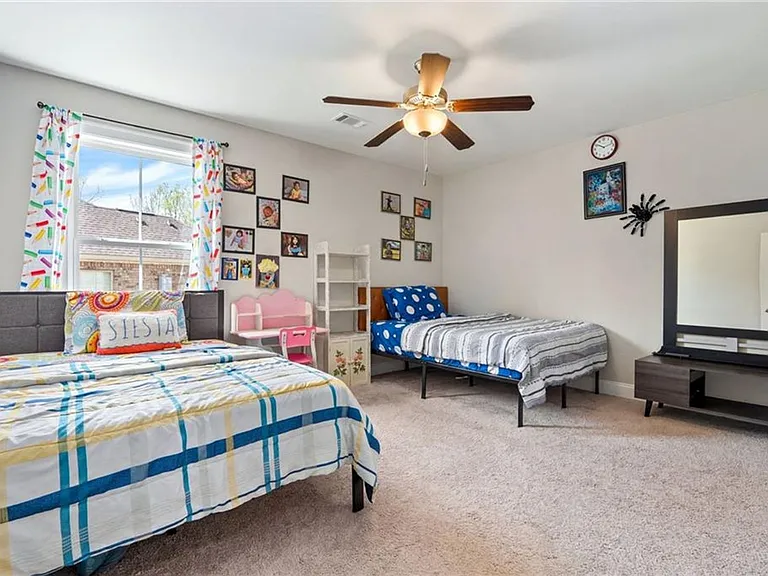 1817 Armistead Ln — Photo 8