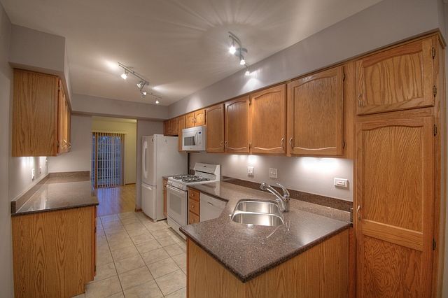 1st image of 500 Parkview Ter #204