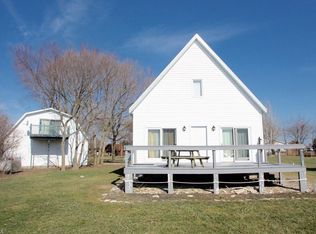 901 E Lakeshore Dr, Kelleys Island, OH 43438