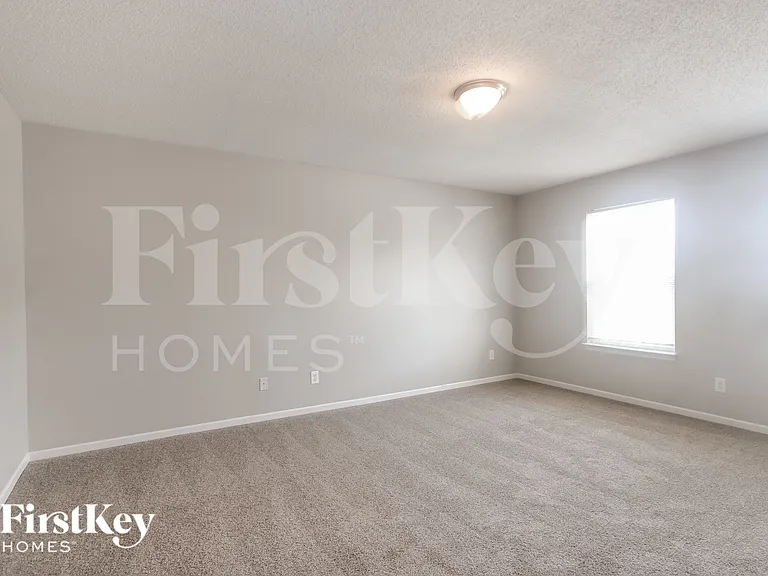 2458 Providence Ct — Photo 12