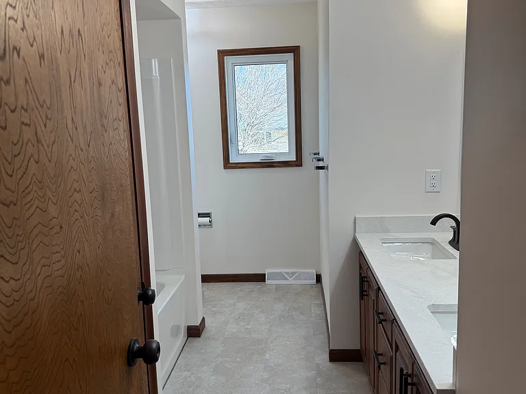 12441 Martha St — Photo 8