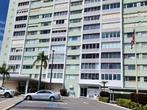 31 Island Way APT 303, Clearwater, FL 33767