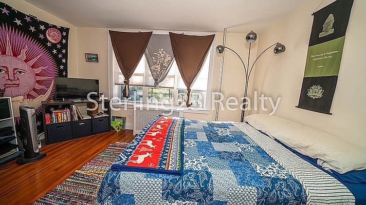 1st image of 3017 49th St #2S