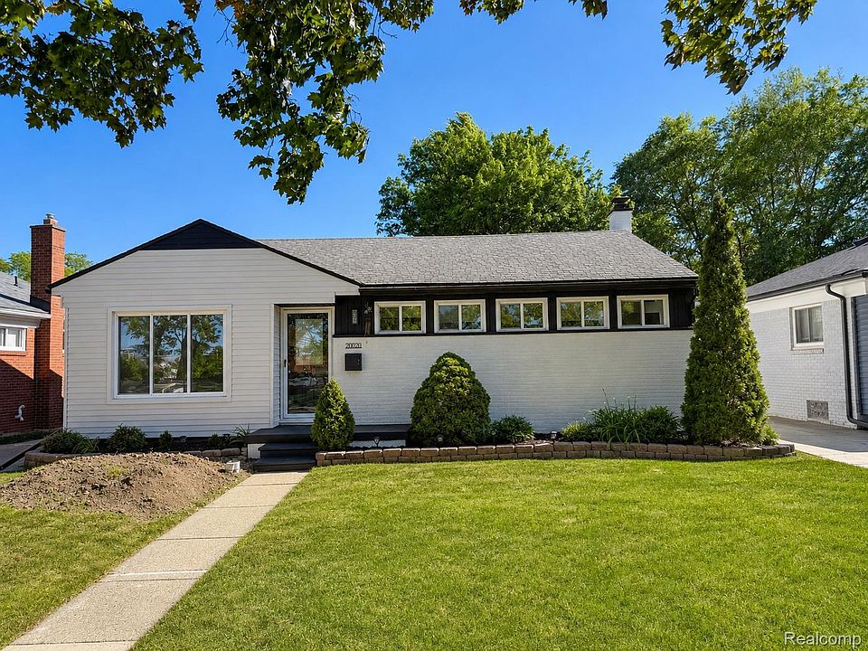 1st image of 20020 Shady Lane Ave