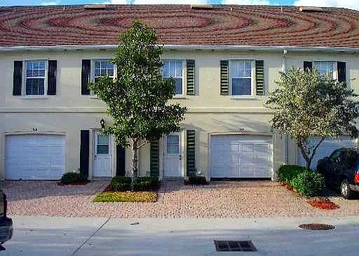 Charleston CT townhome