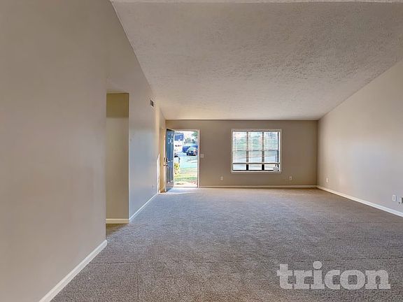 2nd image of 308 Knollwood Ln