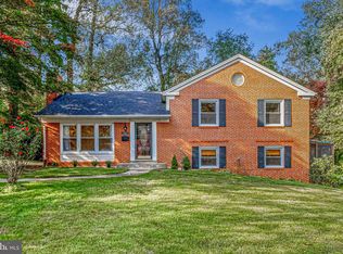 7321 Reddfield Ct, Falls Church, VA 22043