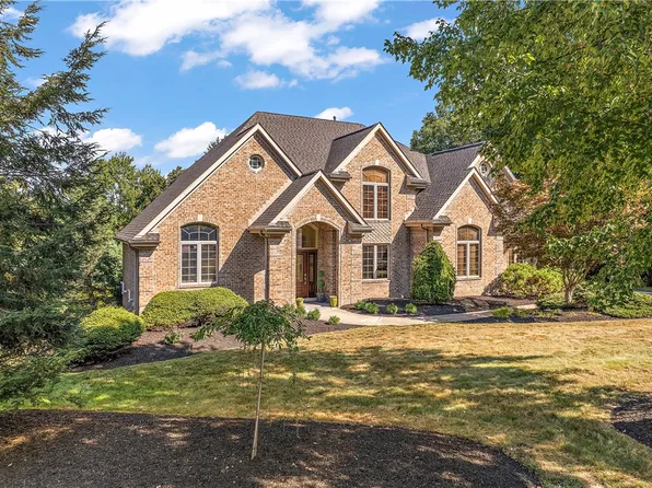 600 Victoria Ln, Wexford, PA 15090