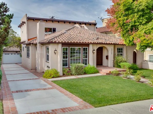 8009 Belton Dr, Los Angeles, CA 90045