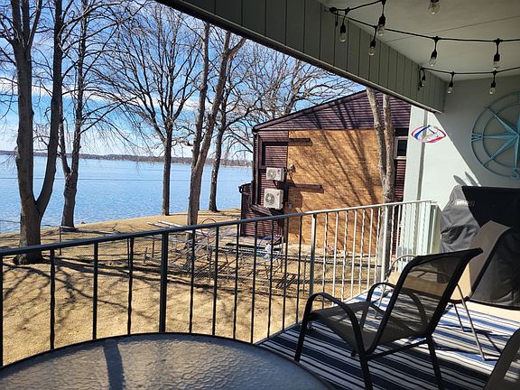 3rd image of 315 Park Lake Blvd APT 200