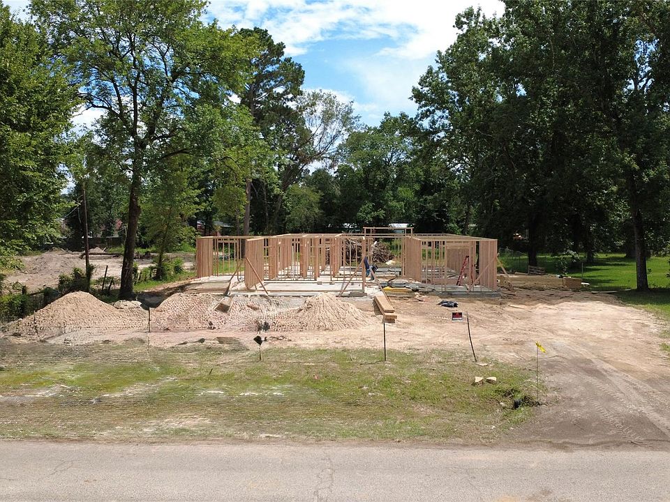 1st image of 16750 Oak Knoll Dr