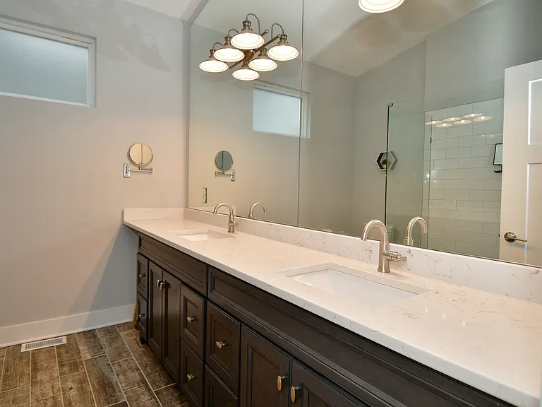 1426 Olive St — Photo 7