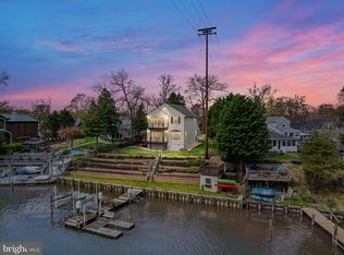 426 Riverside Dr, Pasadena, MD 21122