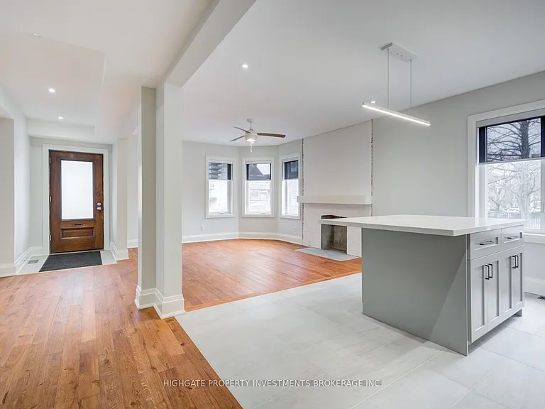 129 Hilton Ave #MAIN — Photo 5