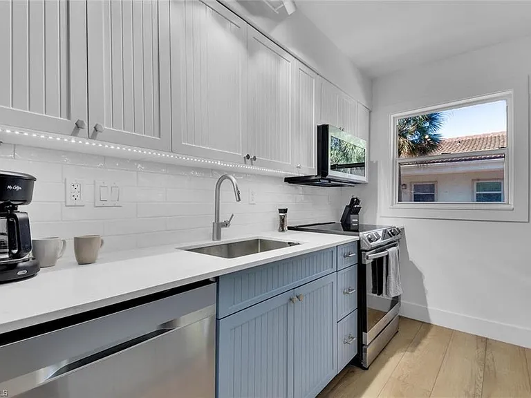 980 7th Ave S #204 — Photo 10
