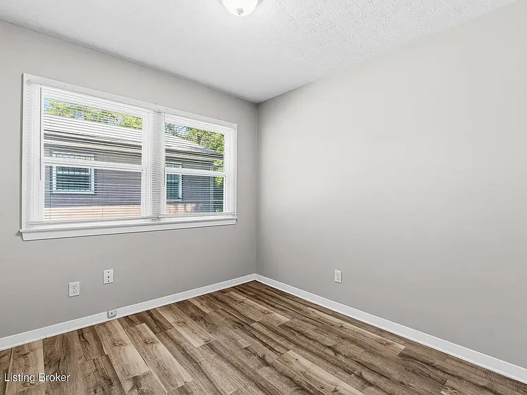 1037 Kaiser Ct — Photo 10