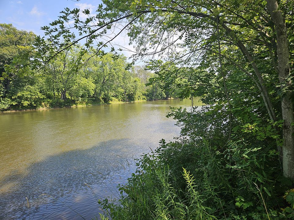 1st image of Steam Valley Rd