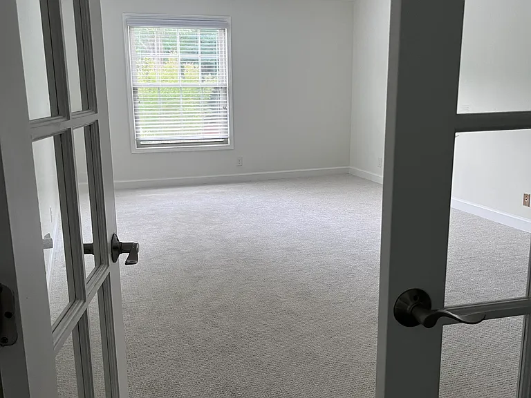 314 Lamplighter Ln SE — Photo 8