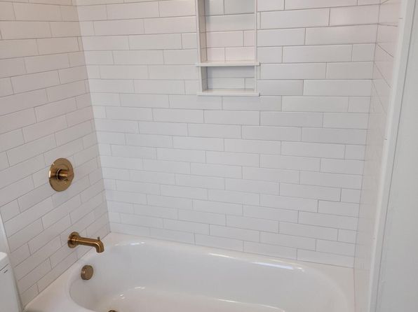 charleston-south-carolina-441873892 picture