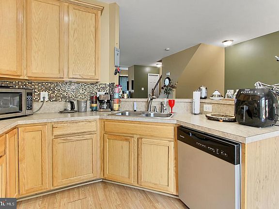 5th image of 14266 Legend Glen Ct