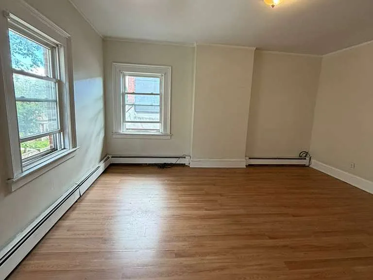 40 Dewey St #1A — Photo 9