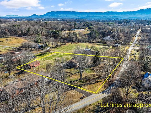 3rd image of 206 Alfred McCammon Rd