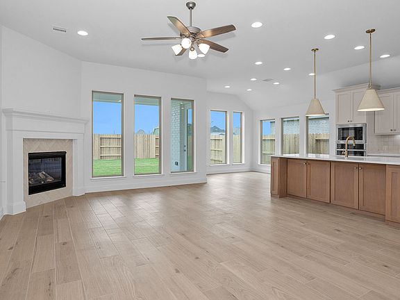 3rd image of 18011 Serene Haven St