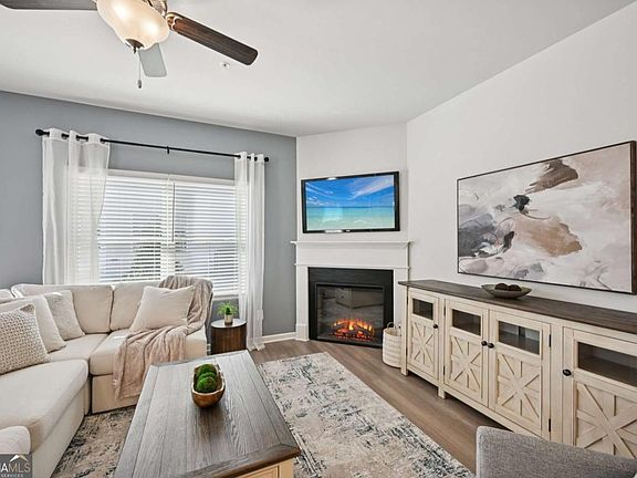 5th image of 422 Lanier Cir