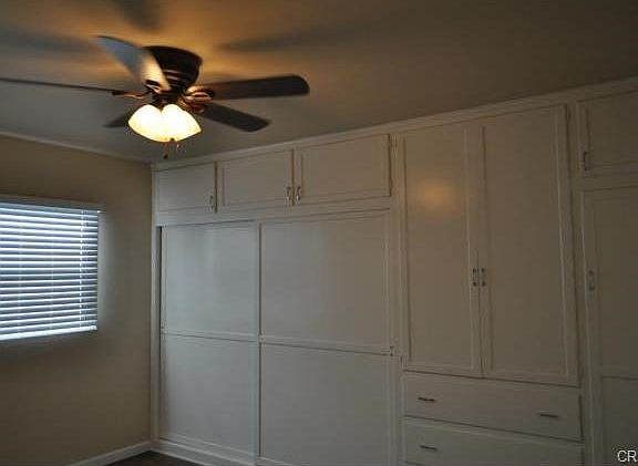 5th image of 571 W 11th St