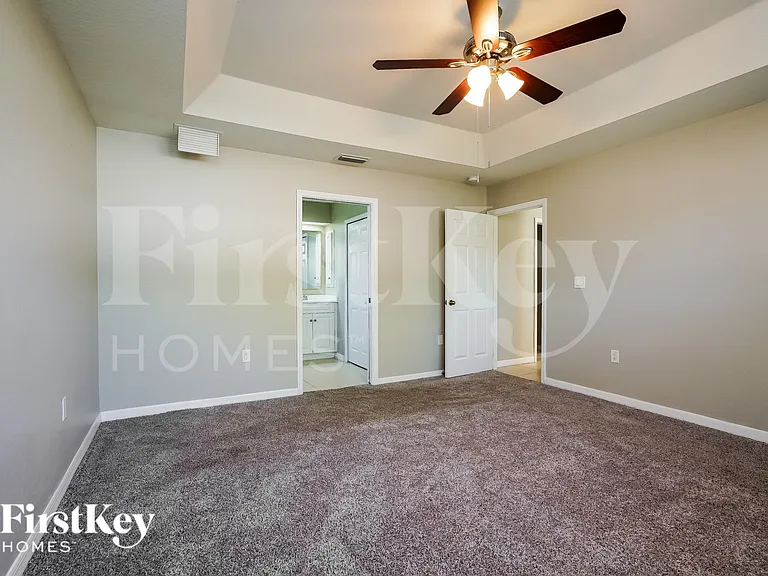 2912 SW 2nd Ave — Photo 10