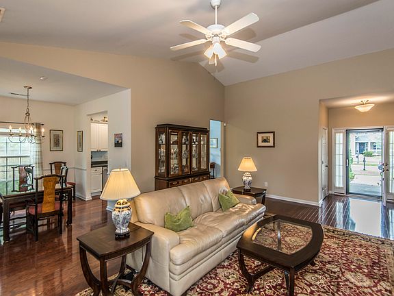 5th image of 1148 Hammrick Ln