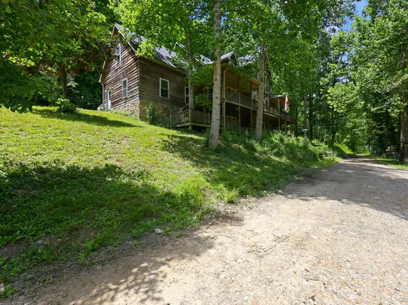 1840 Pleasant Valley Rd, Bradfordsville, KY 40009