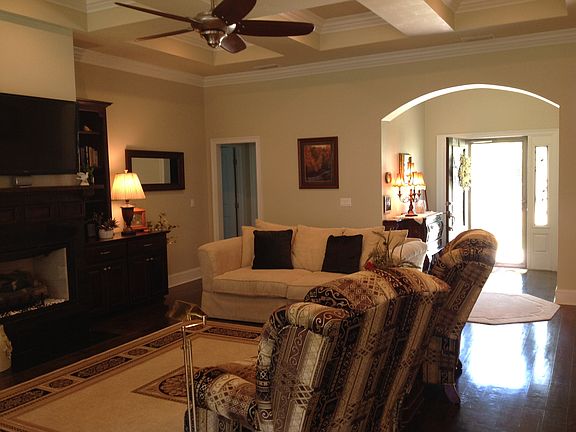 Great Room w/Entrance View