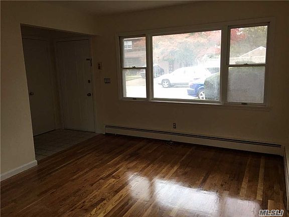 5th image of 12 Gaffney St