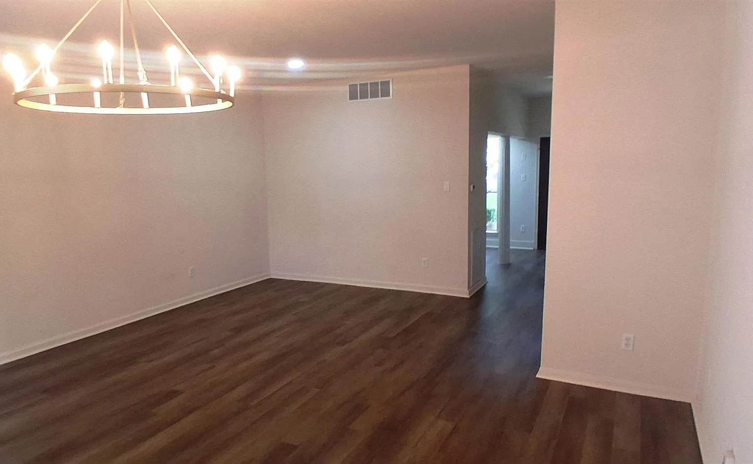 2 bed, 2.5 bath, 1224 sqft, $1,800 — Photo 4