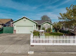 621 Springville Ave, Fortuna, CA 95540
