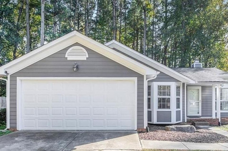 1st image of 3408 Armitage Dr