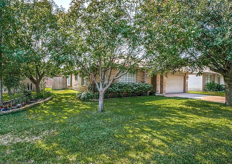 1st image of 17517 Port Hood Dr