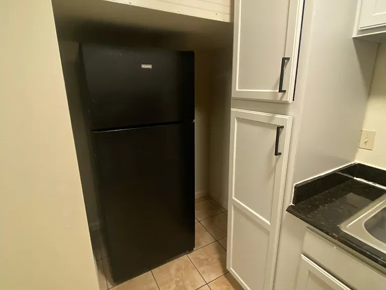 1938 Oconnor St #9 — Photo 4