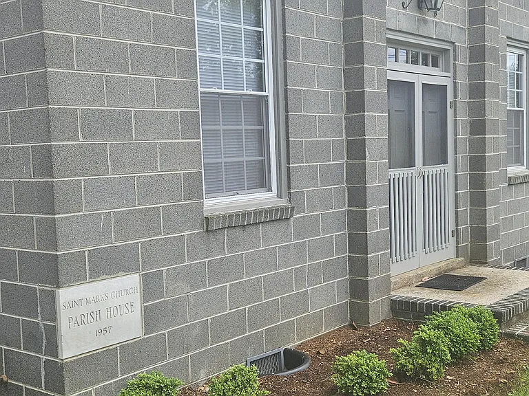 204 S King St — Photo 18