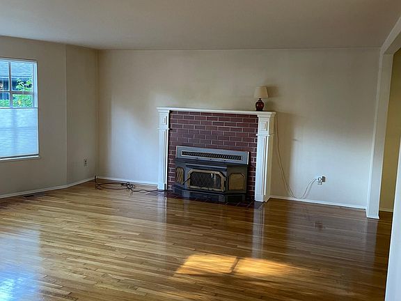 Living room.