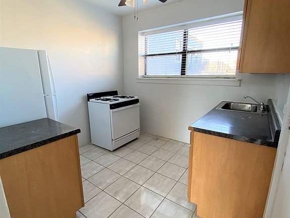 2nd image of 3150.5 W Wilson Ave #2E