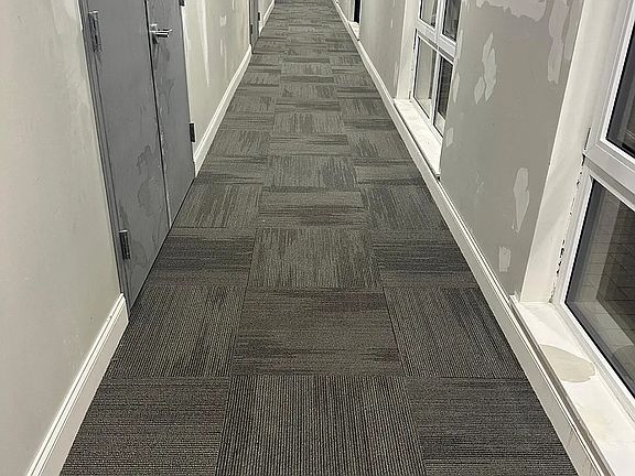 5th image of 318 Dixon Ave #403